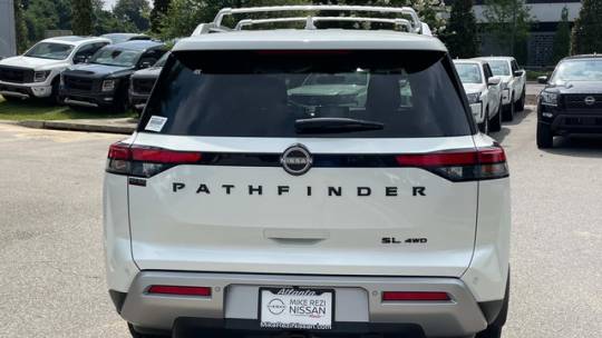 2024 Nissan Pathfinder sl