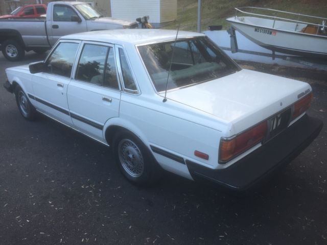 1983 toyota cressida luxury sedan 4-door 2.8l
