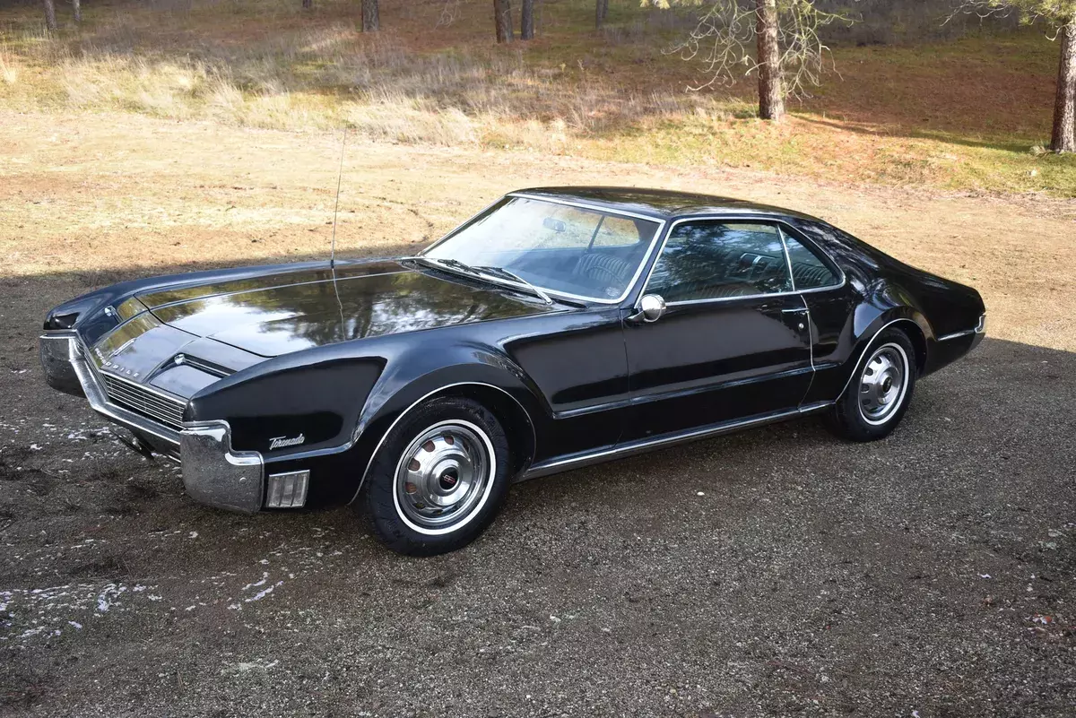 1966 oldsmobile toronado coupe! black! 38,672 miles! 425v8 385 hp!