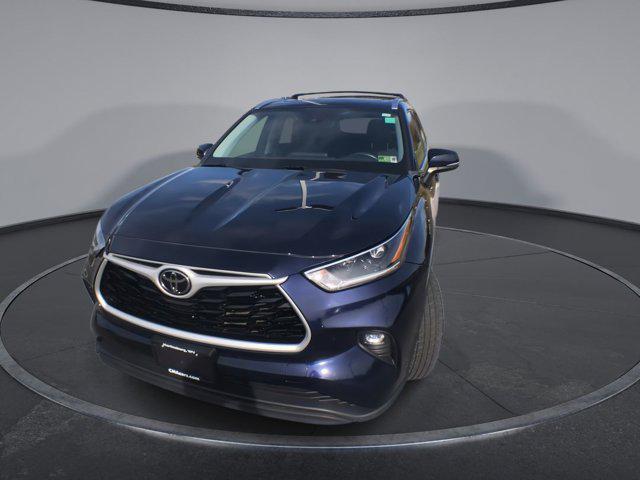 2021 toyota highlander xle