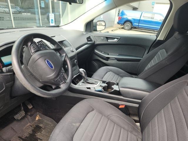 2016 ford edge se