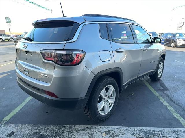 2022 jeep compass latitude