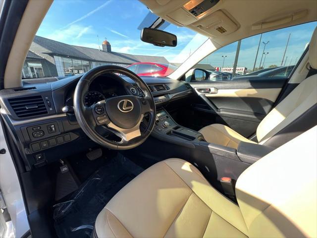 2016 lexus ct 200h base