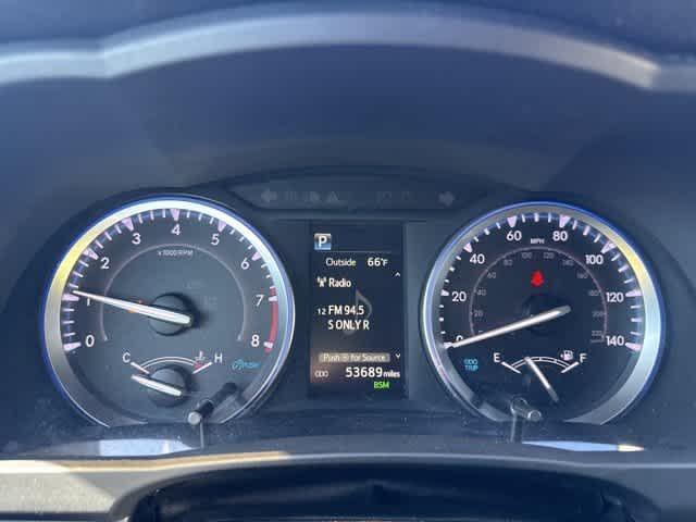 2019 toyota highlander se