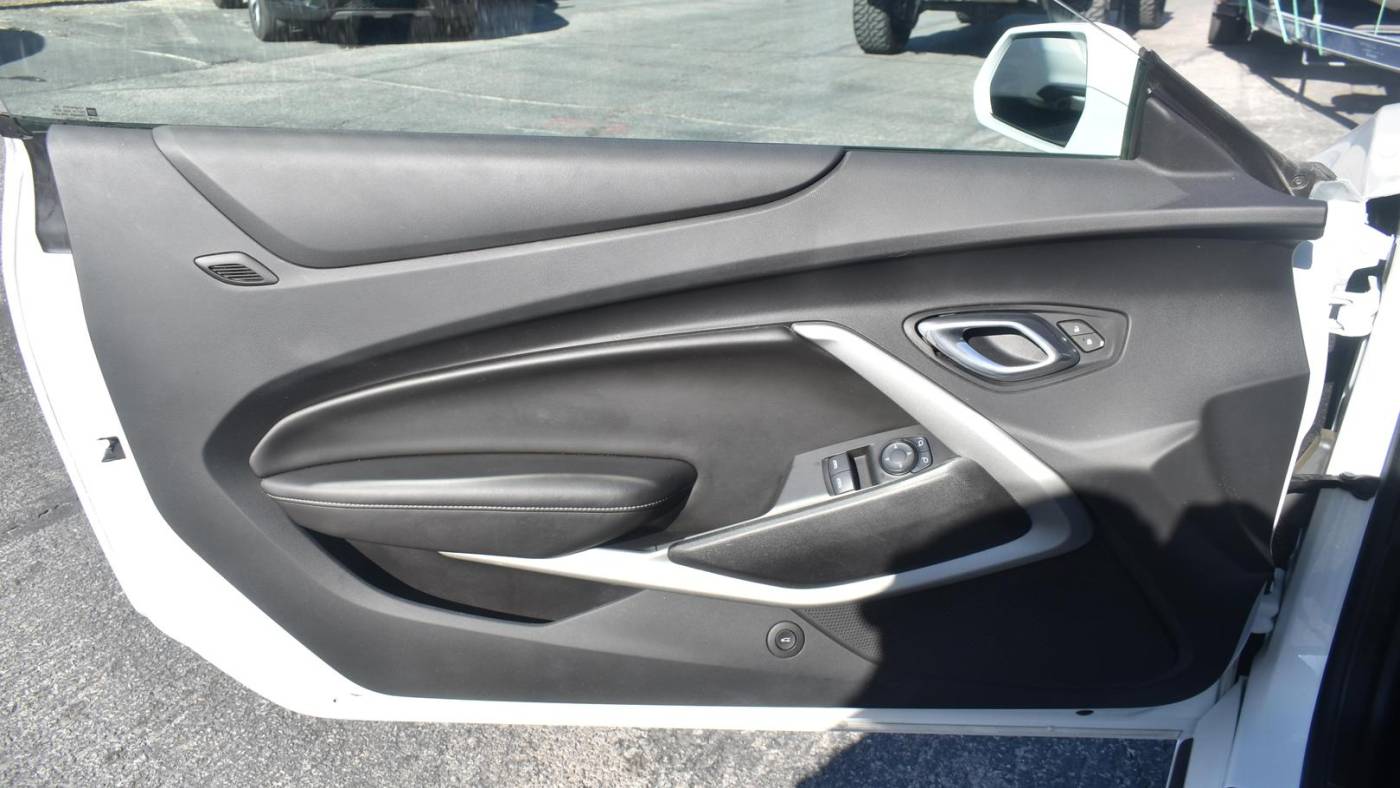 2017 chevrolet camaro lt