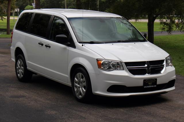 2019 dodge grand caravan se