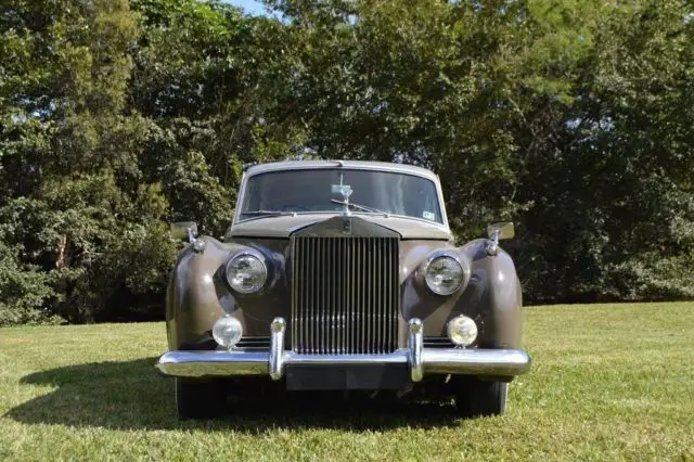 1957 rolls royce silver cloud