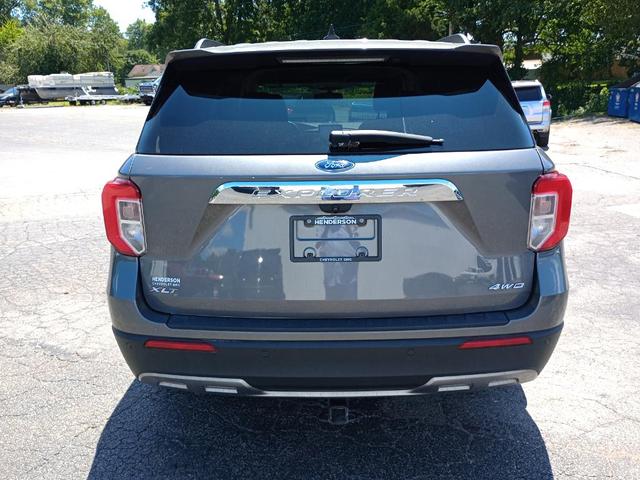 2021 ford explorer xlt