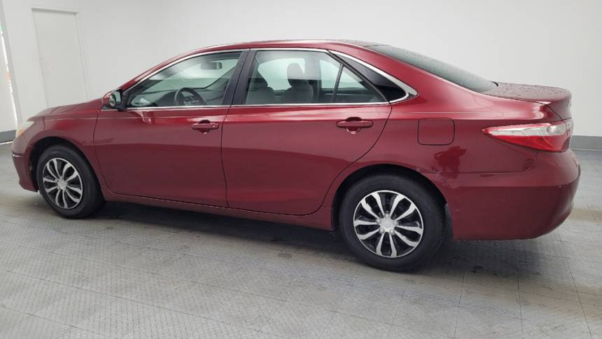 2017 toyota camry le