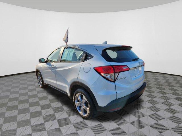 2022 honda hr-v lx