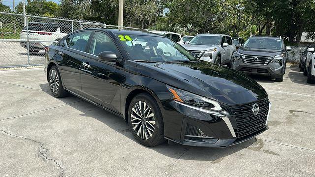 2024 nissan altima 2.5 sv
