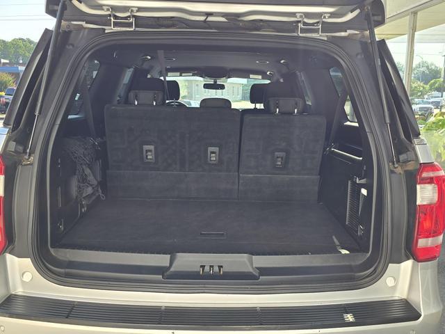 2019 ford expedition max xlt