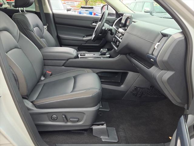 2023 nissan pathfinder sl 4wd