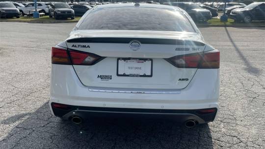 2022 Nissan Altima 2.5 sr