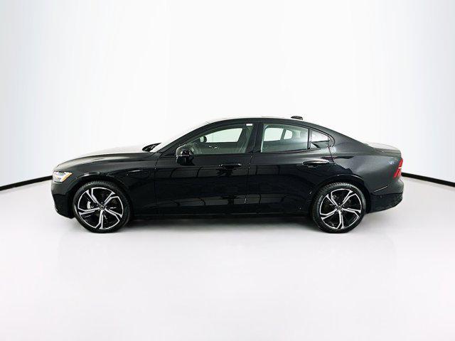 2024 volvo s60 b5 plus dark theme