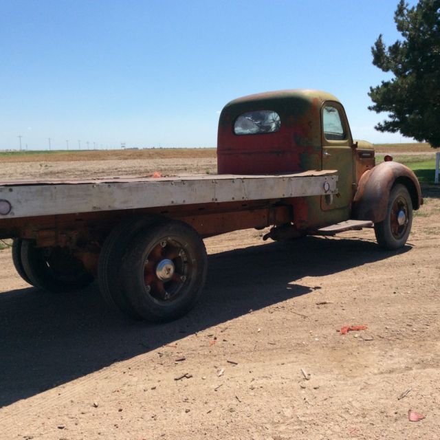 1939 international harvester, d30 truck, bad a$$ rod material, solid, rustfree!!