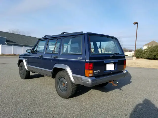 1993 jeep cherokee country xj 4x4 one owner new tires drives great no reserve!!!