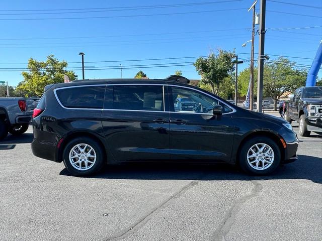 2022 chrysler pacifica touring-l