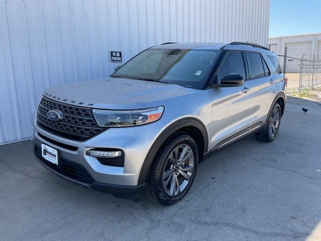2022 ford explorer xlt