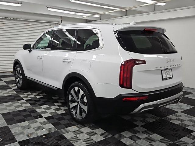 2022 kia telluride s