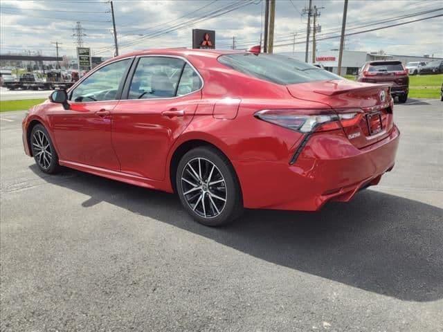 2021 toyota camry se in east petersburg, pennsylvania