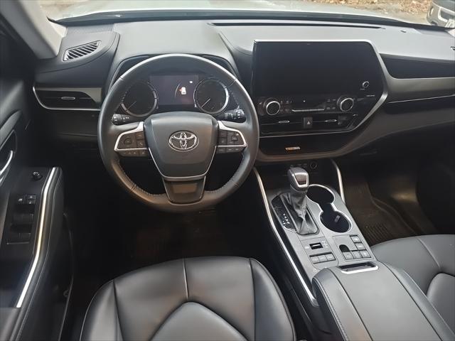 2024 toyota highlander xle