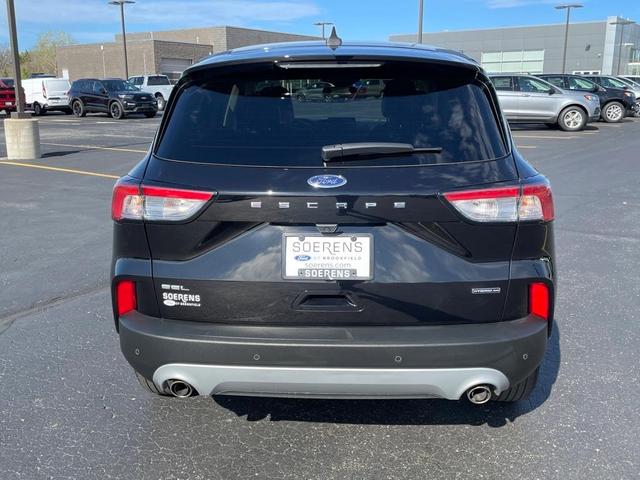 2022 ford escape sel