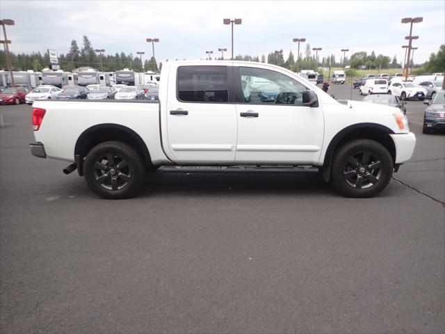 2015 nissan titan sv