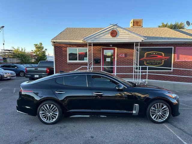 2018 kia stinger sedan 4d