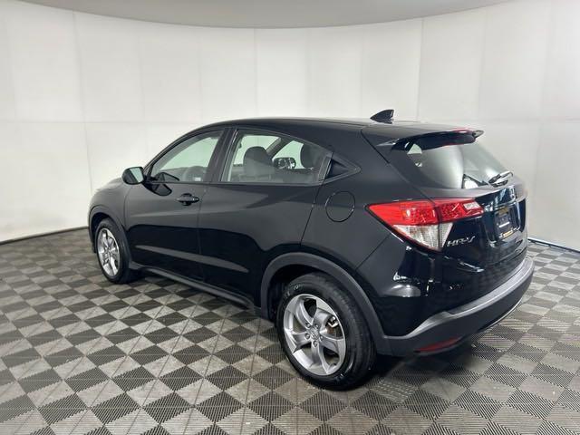 2022 honda hr-v lx