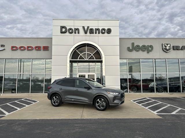 2023 ford escape st-line