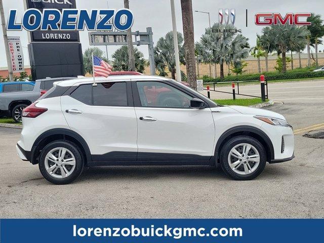 2023 nissan kicks s