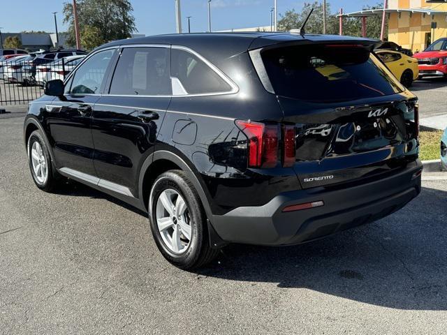 2023 kia sorento lx
