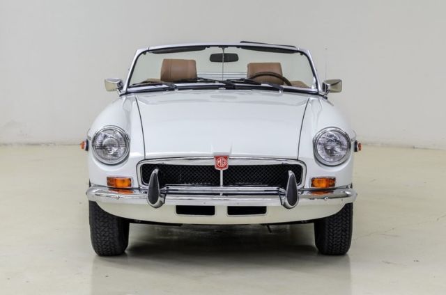 1975 mg mgb 19040 miles white convertible 1800 cc 4 sp manual w/od