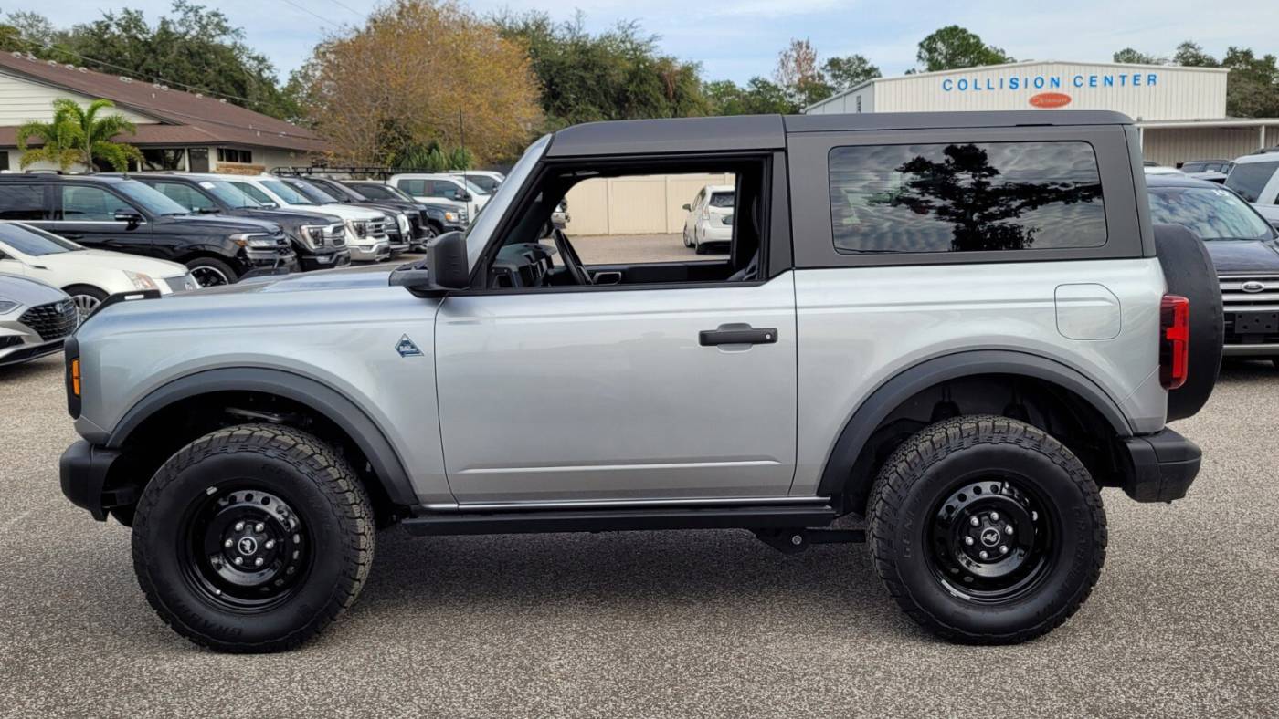 2023 ford bronco black diamond