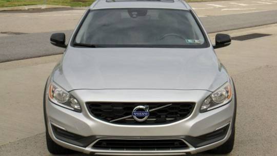 2015 volvo v60 cross country t5