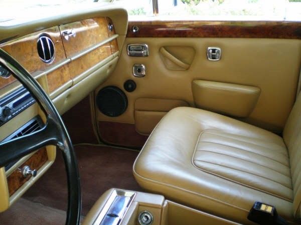 1979 bentley t2
