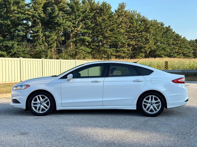 2014 ford fusion se