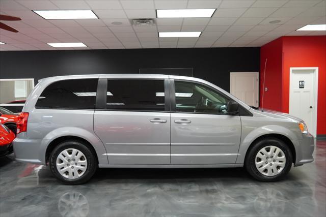 2017 dodge grand caravan se