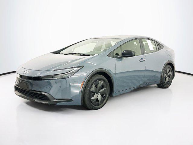 2023 toyota prius le