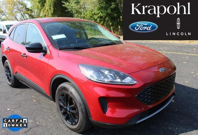 2022 ford escape se