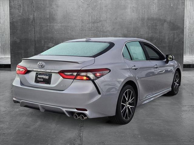 2024 toyota camry se