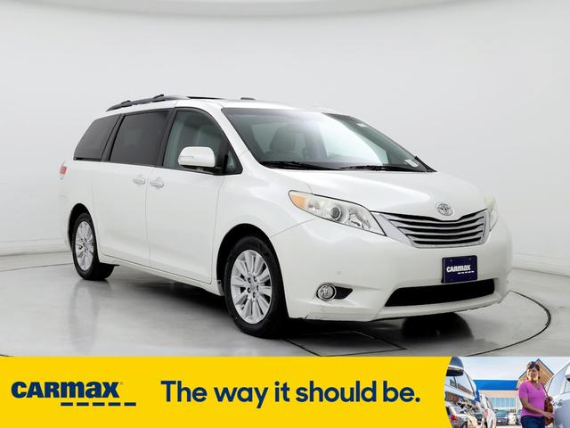 2014 toyota sienna limited