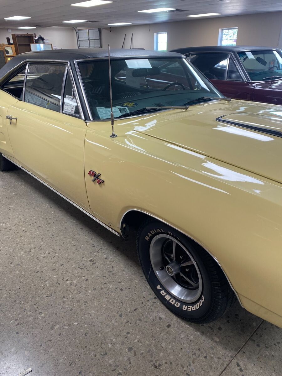 1968 dodge coronet rt matching number 440. 77,900 original miles