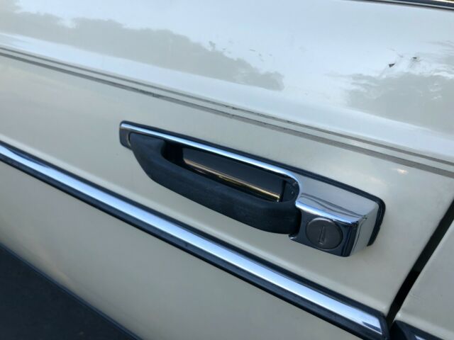 1980 mercedes 300td wagon 139k miles, no rust car, 20k on new mb crate engine