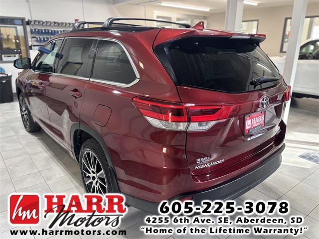 2018 toyota highlander se