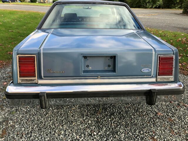 1987 ford crwon victoria lx, excellent condition, non smoker, 80,258 miles