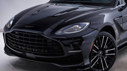 2024 Aston Martin DBX