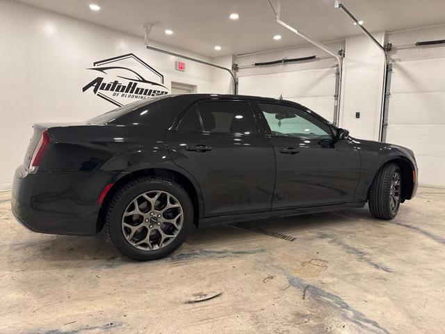 2015 chrysler 300 s