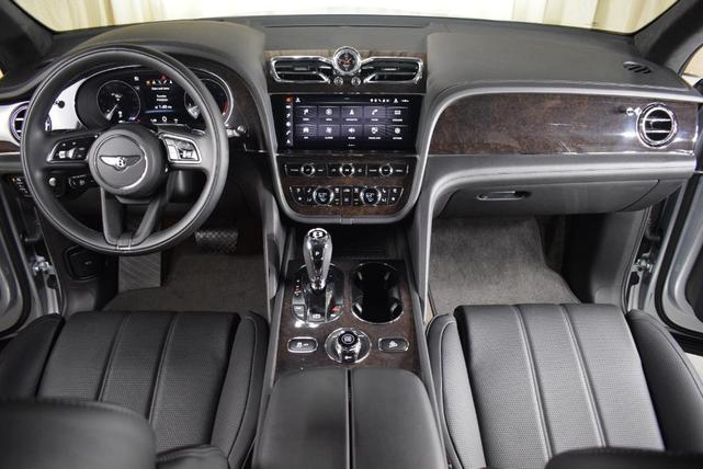 2021 bentley bentayga v8